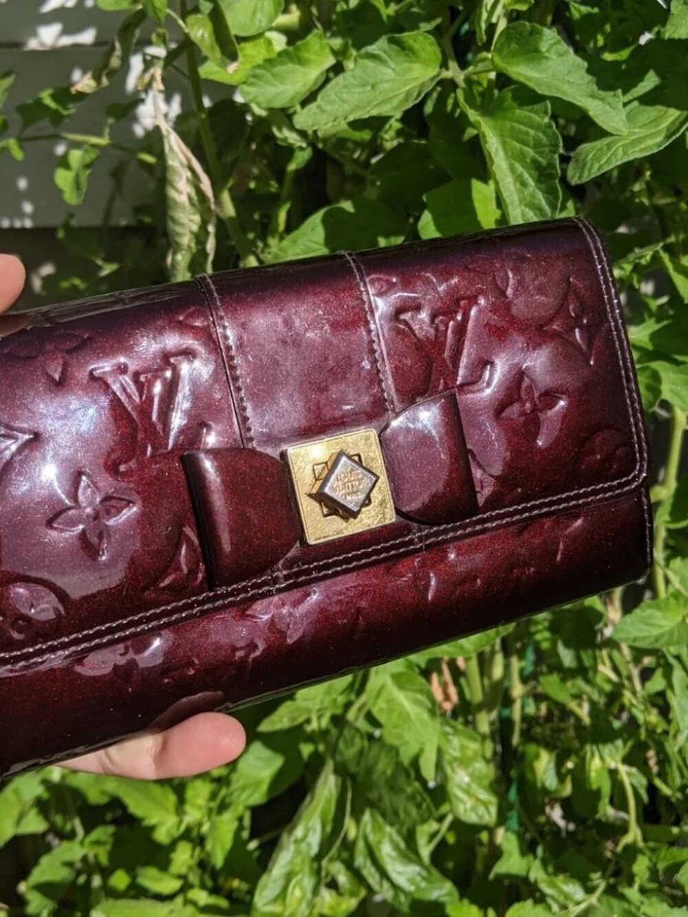 Louis Vuitton Monogram Vernis VALLET